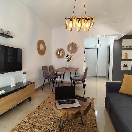 Haris Modern Apt. Near The Sea Tesalonika Bagian luar foto