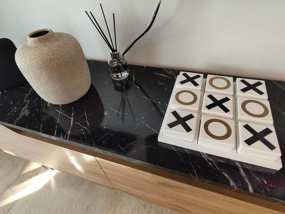 Haris Modern Apt. Near The Sea Tesalonika Bagian luar foto