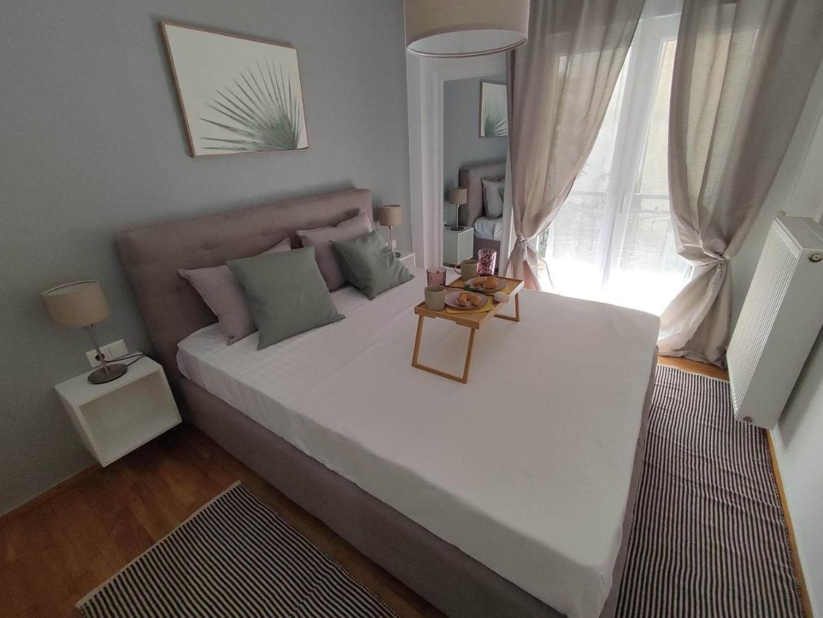 Haris Modern Apt. Near The Sea Tesalonika Bagian luar foto