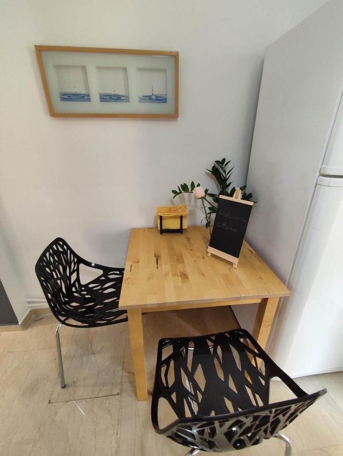 Haris Modern Apt. Near The Sea Tesalonika Bagian luar foto