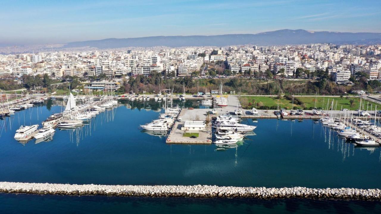 Haris Modern Apt. Near The Sea Tesalonika Bagian luar foto